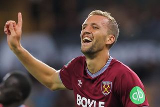 Součku, pořežu ti ksicht! řval fanoušek z ulice na českou hvězdu - Sport.cz